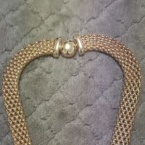 Elegant Gold Mesh Necklace